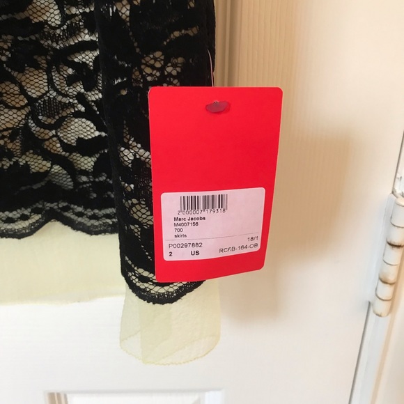 NWT Marc Jacobs black lace skirt with sheer hem 2 - Picture 4 of 6